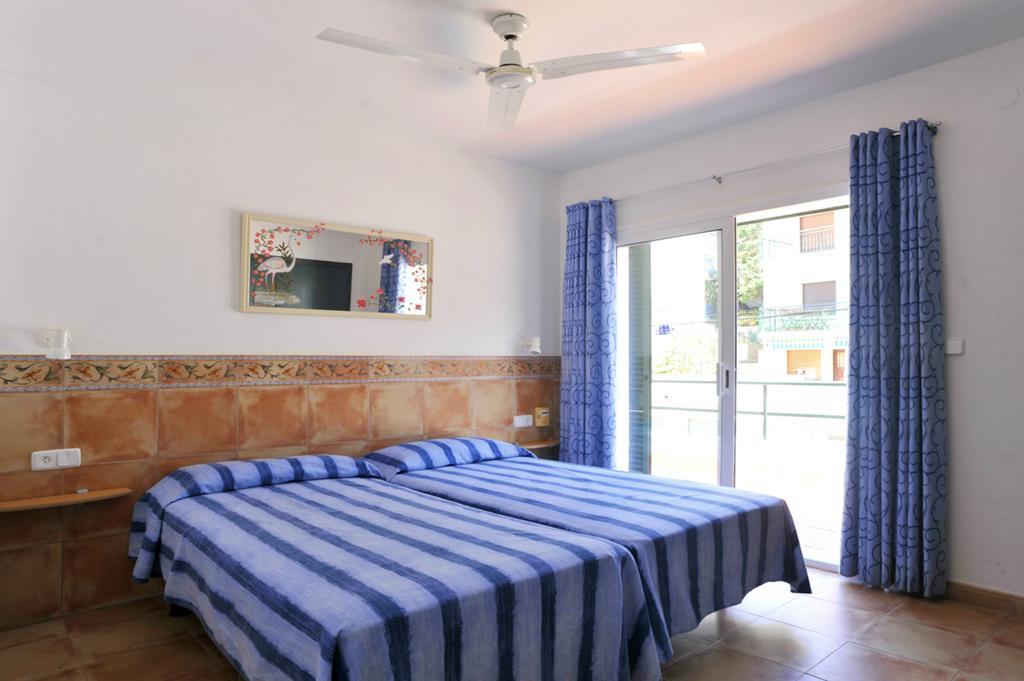 Apartaments El Berganti En Canyelles Petites Roses Extérieur photo