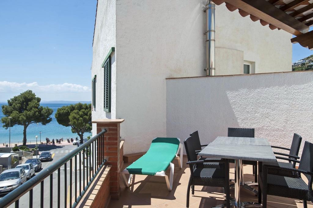 Apartaments El Berganti En Canyelles Petites Roses Extérieur photo