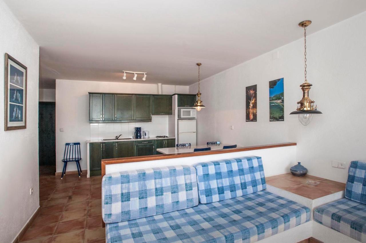 Apartaments El Berganti En Canyelles Petites Roses Extérieur photo